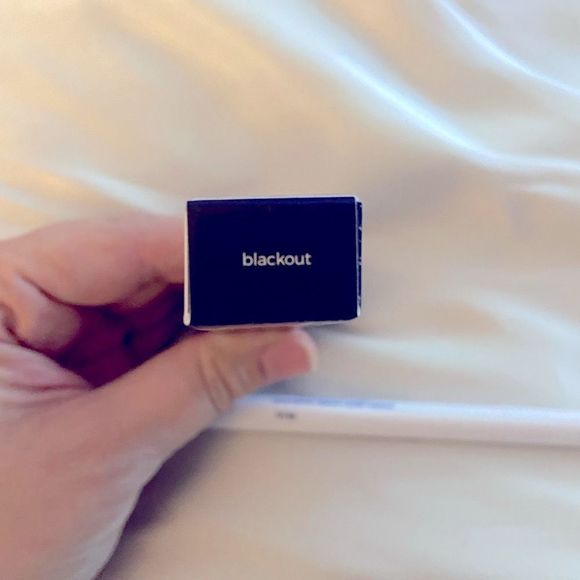 Dragun Beauty DragunWing Liquid Eyeliner | blackout BNIB - Picture 3 of 6